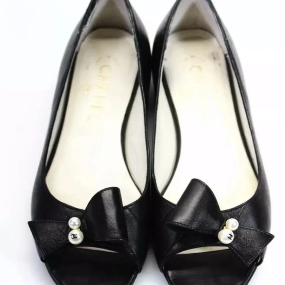 CHANEL Black Flats with Bow and Pearl Detail - Picture 1 of 5